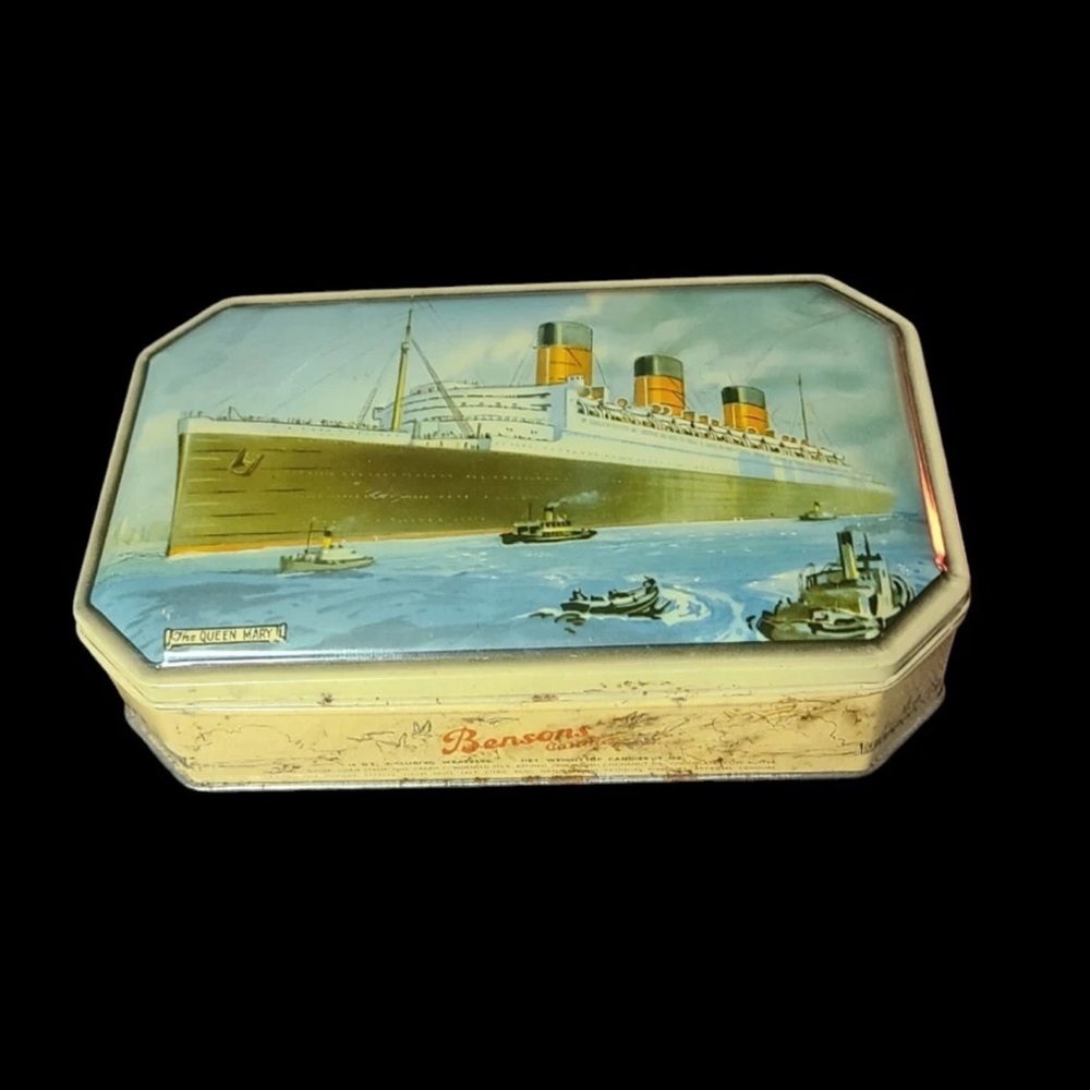 The Shawshank Redemption - Metal Tin That Andy Buried Under The Oak Tree